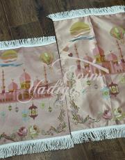 büyük pembe çocuk seccadesi 2